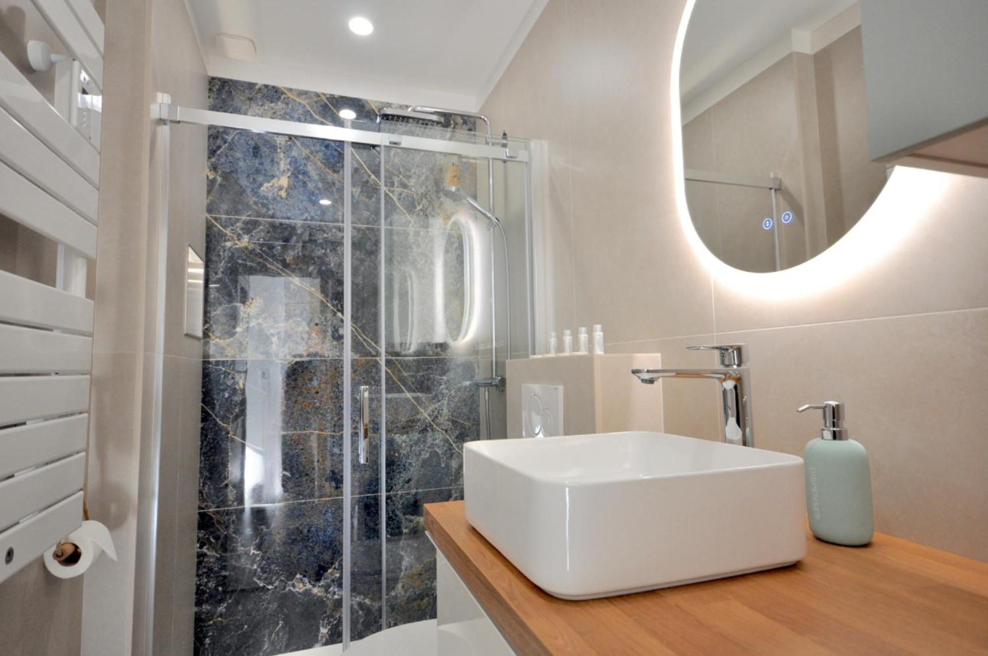 Menton # Monaco - F1 Gp - 4 Persons - Sea View - New - Parking - Clim - Premium - Beach And Sun 外观 照片